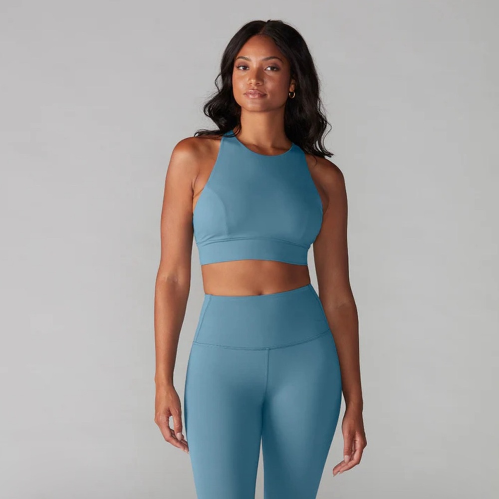 Tavi NWT MOVE Sports Bra Top in Lake